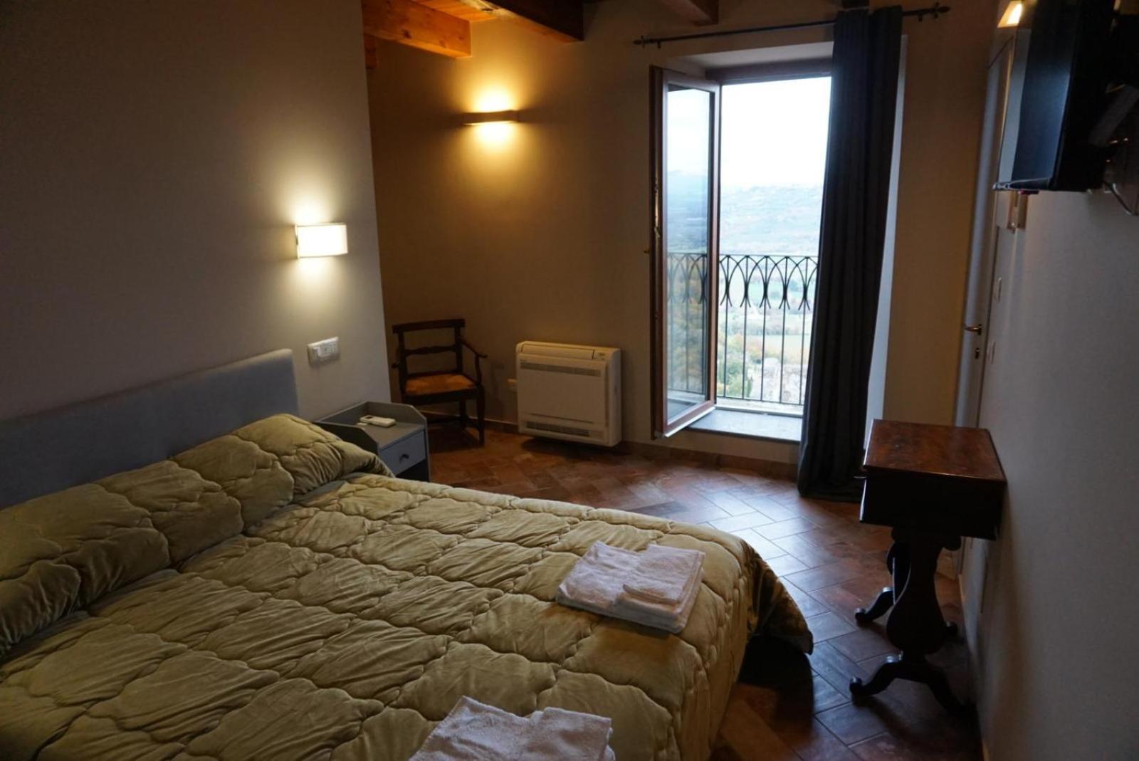 La Locanda Del Pellegrino Bassano in Teverina Esterno foto